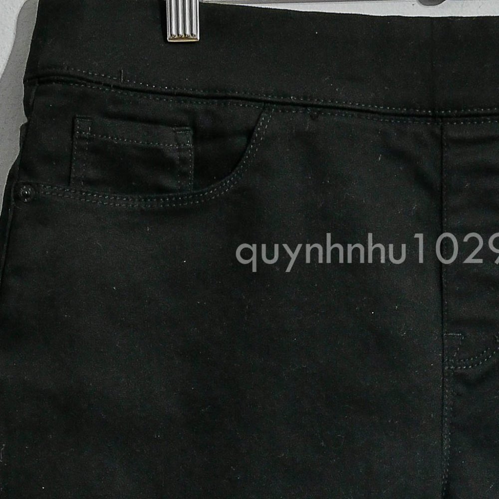 DKNY Jean Ladies' Bermuda Short IN BLACK - Picture 3 of 5